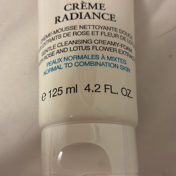 New/Sealed Lancome Crème Radiance White Cleanser 4.2 Fl. Oz. - Picture 3 of 4